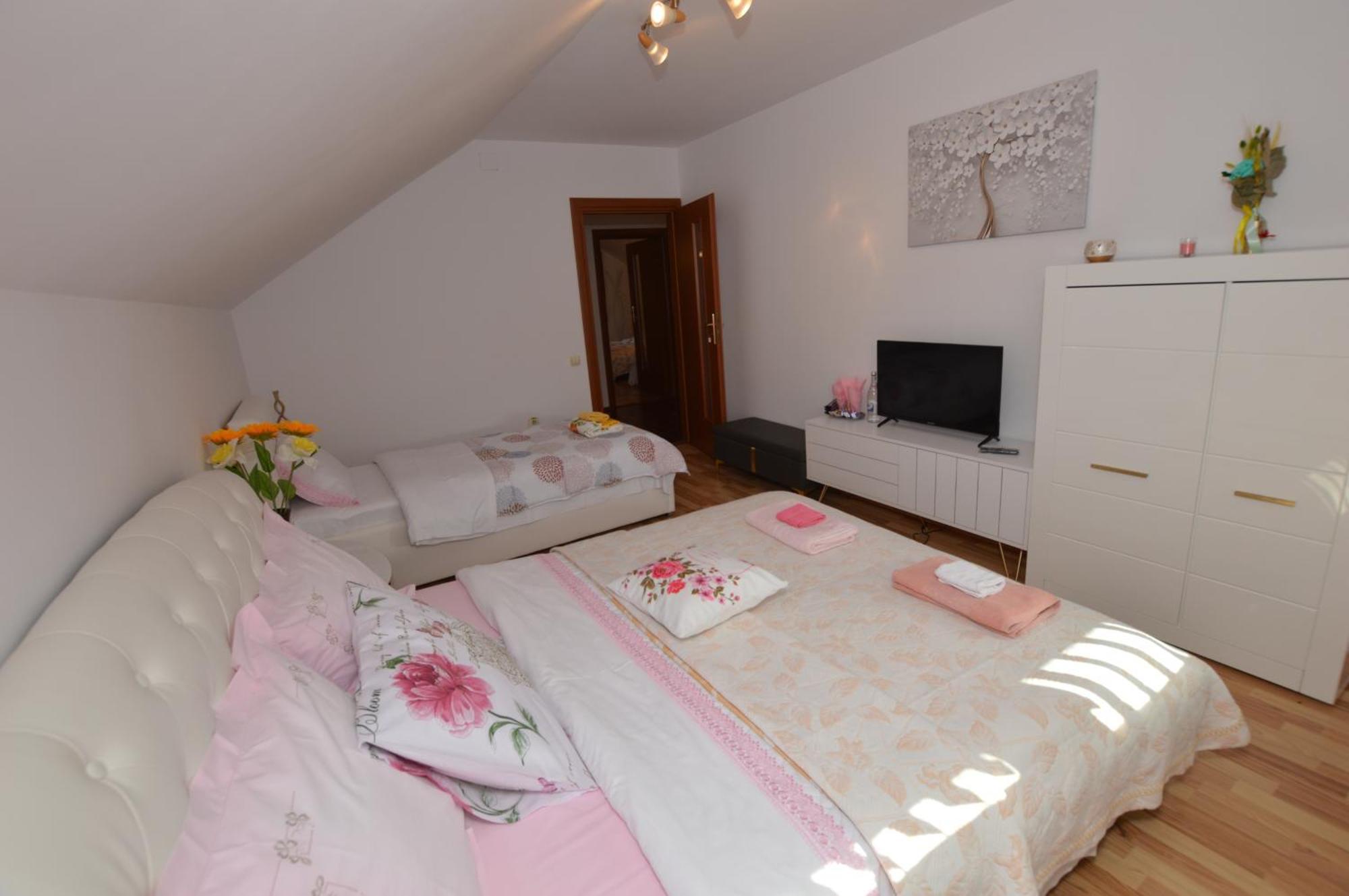 Piatra NeamţCasa Irina别墅 外观 照片